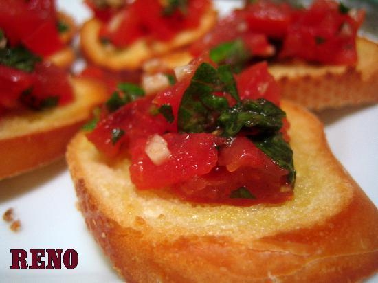 Reno's Cafe Valletta